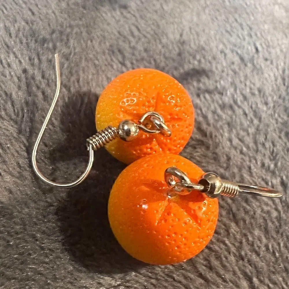 N/A orange women